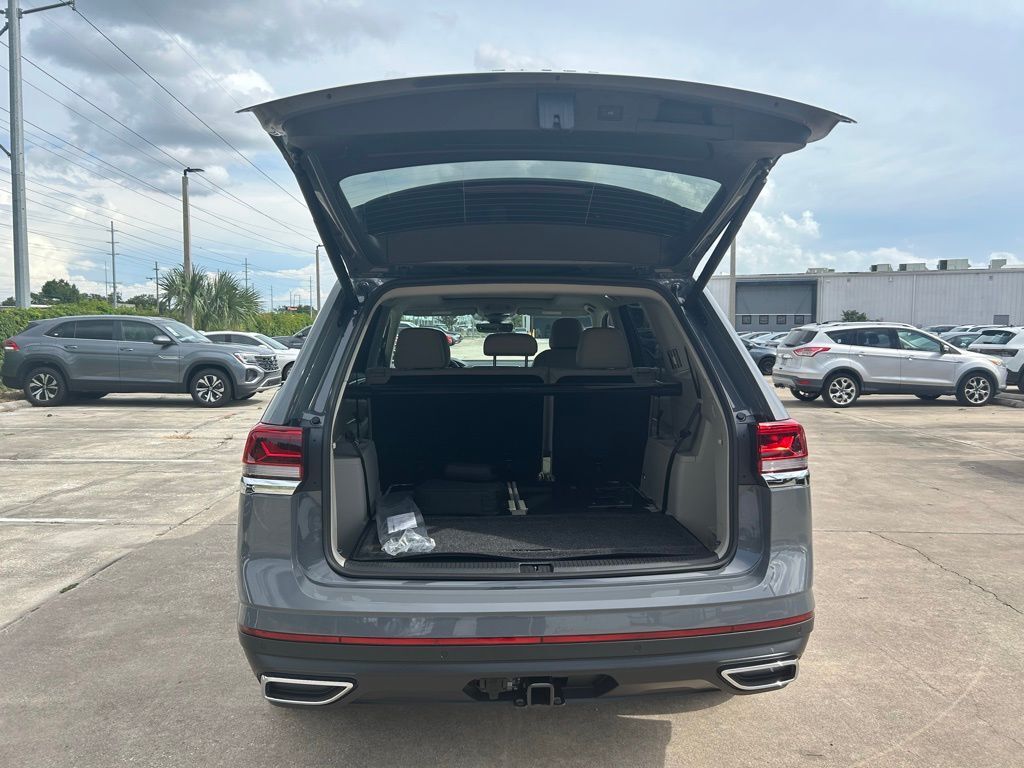 2025 Volkswagen Atlas 2.0T SE w/Technology Tampa FL