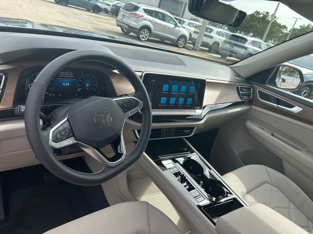 2025 Volkswagen Atlas 2.0T SE w/Technology Tampa FL