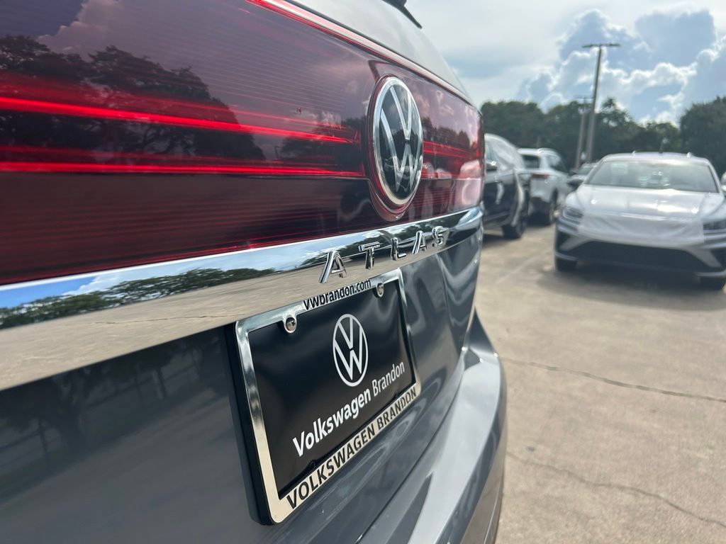 2025 Volkswagen Atlas 2.0T SE w/Technology Tampa FL