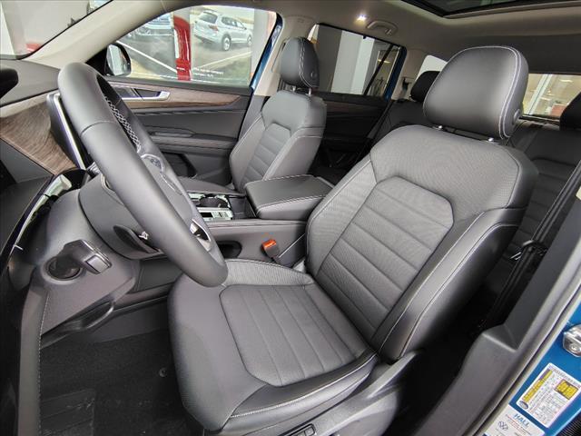 2025 Volkswagen Atlas 2.0T SEL Oshkosh WI