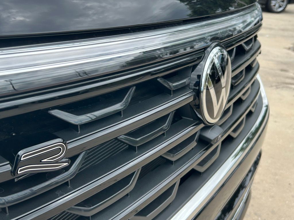 2025 Volkswagen Atlas 2.0T SEL Premium R-Line Tampa FL