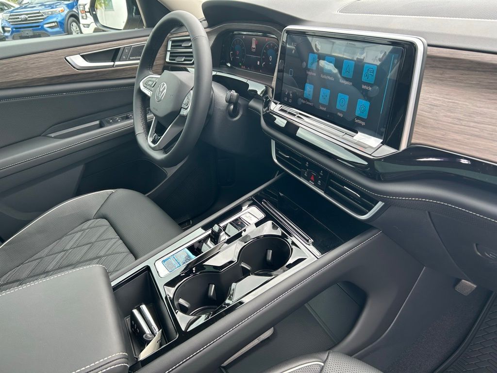 2025 Volkswagen Atlas 2.0T SEL Premium R-Line Tampa FL