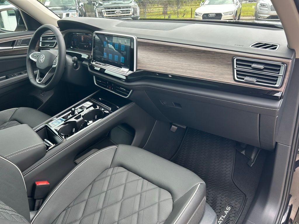 2025 Volkswagen Atlas 2.0T SEL Premium R-Line Tampa FL