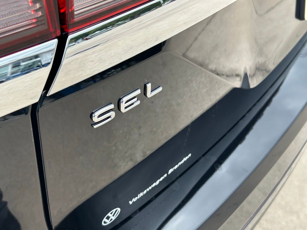 2025 Volkswagen Atlas 2.0T SEL Premium R-Line Tampa FL