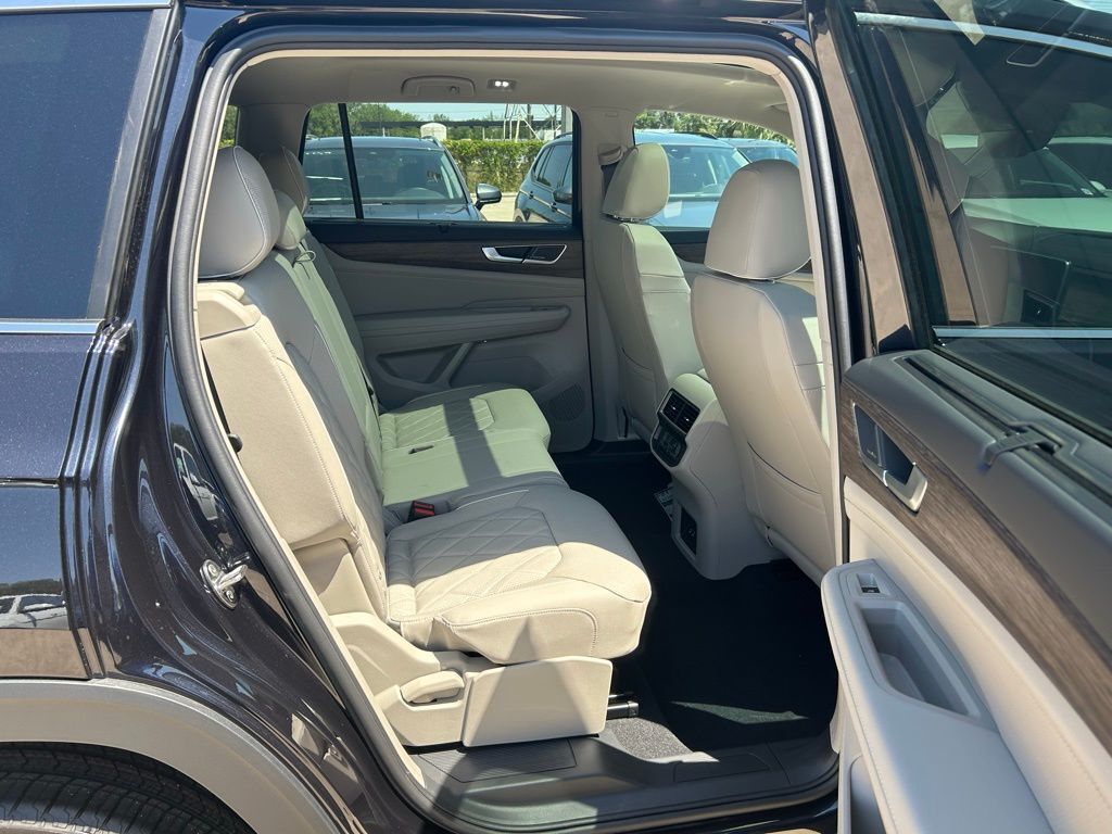 2025 Volkswagen Atlas 2.0T SEL Premium R-Line Tampa FL