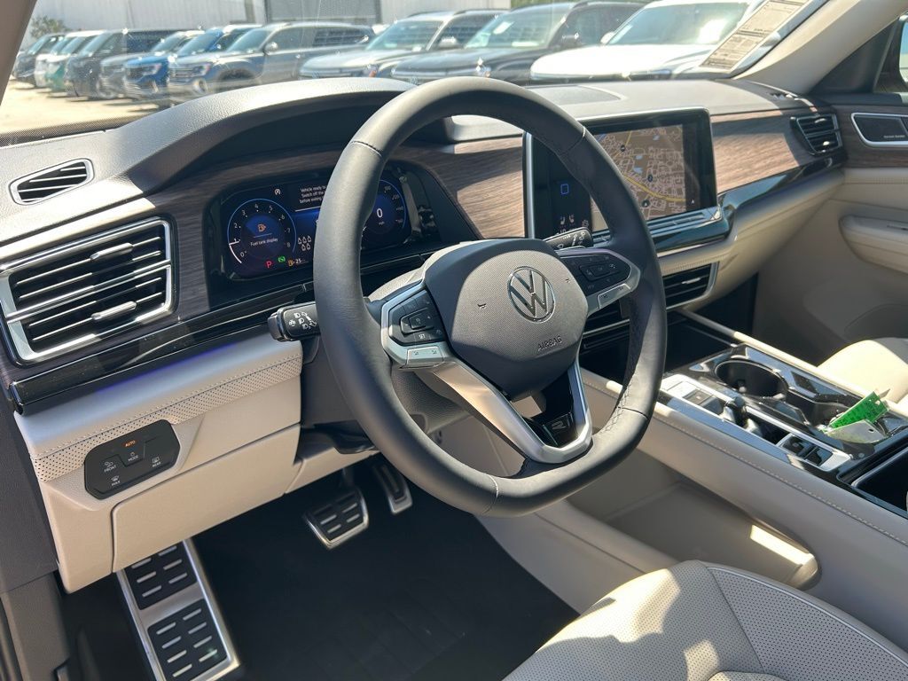 2025 Volkswagen Atlas 2.0T SEL Premium R-Line Tampa FL