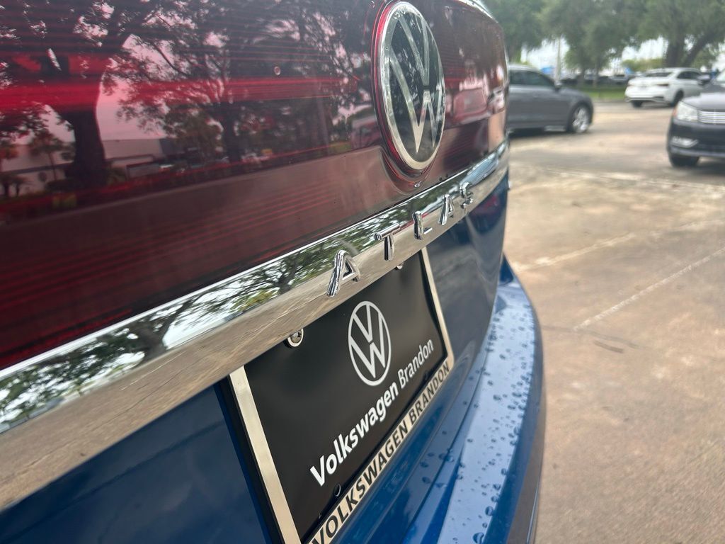 2025 Volkswagen Atlas 2.0T SEL Premium R-Line Tampa FL