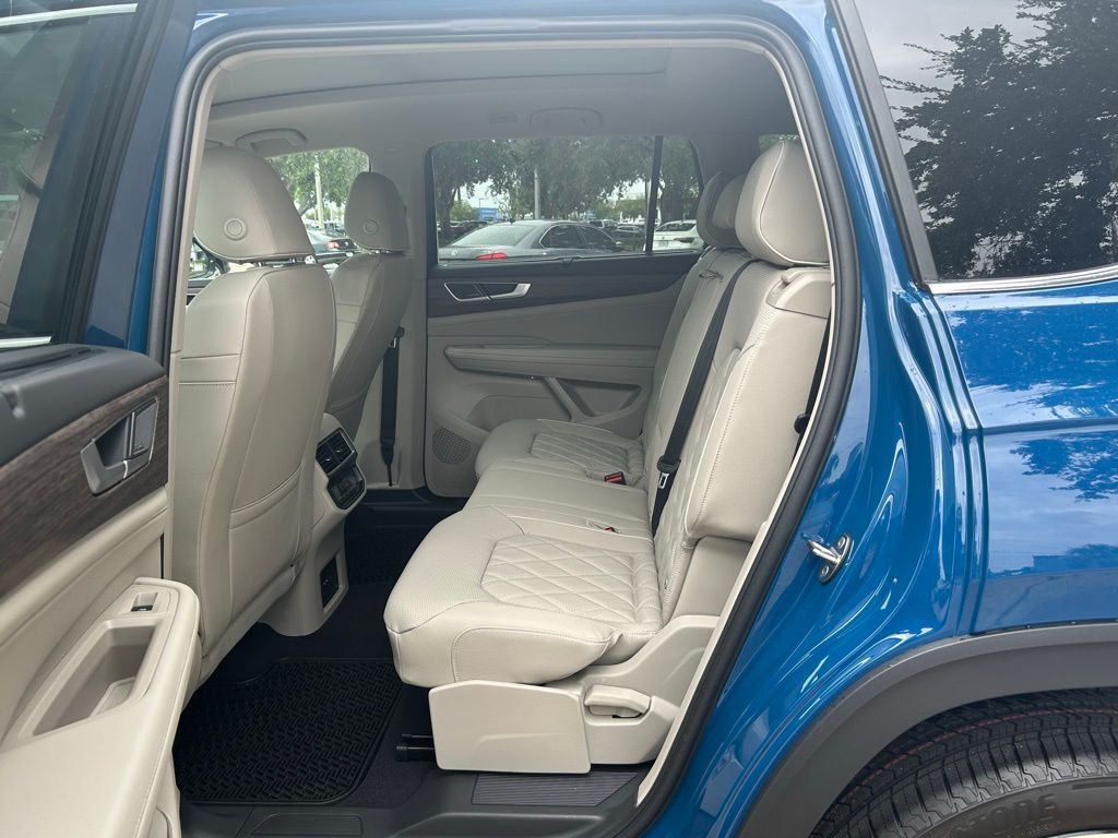 2025 Volkswagen Atlas 2.0T SEL Premium R-Line Tampa FL