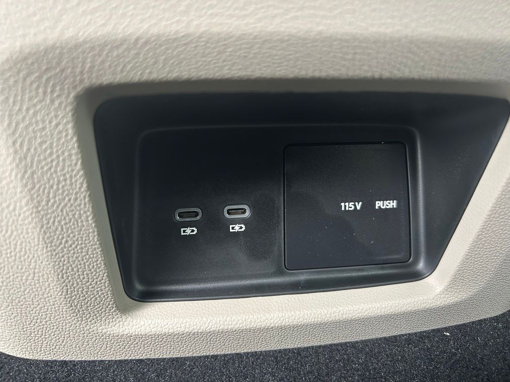 2025 Volkswagen Atlas 2.0T SEL Premium R-Line Tampa FL