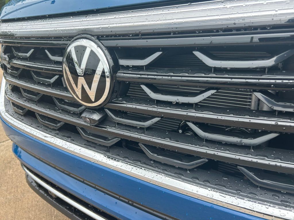 2025 Volkswagen Atlas 2.0T SEL Premium R-Line Tampa FL