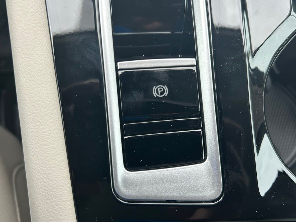 2025 Volkswagen Atlas 2.0T SEL Premium R-Line Tampa FL