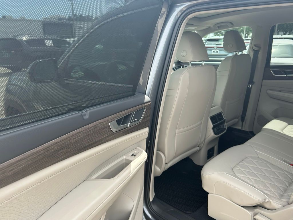 2025 Volkswagen Atlas 2.0T SEL Premium R-Line Tampa FL
