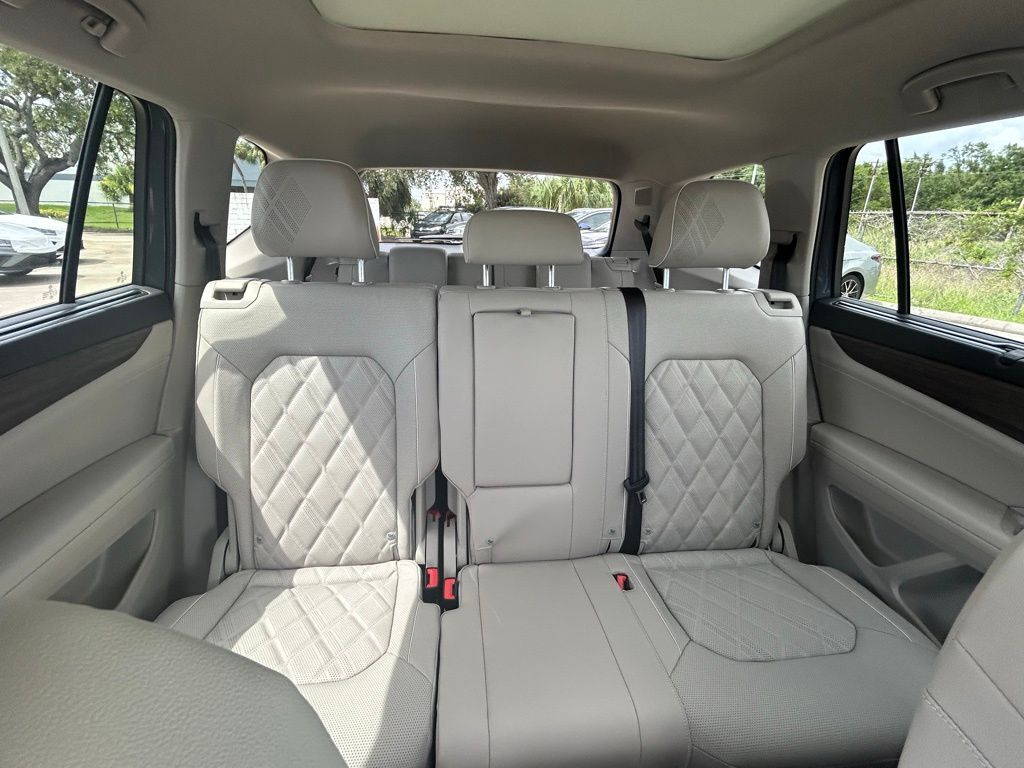 2025 Volkswagen Atlas 2.0T SEL Premium R-Line Tampa FL