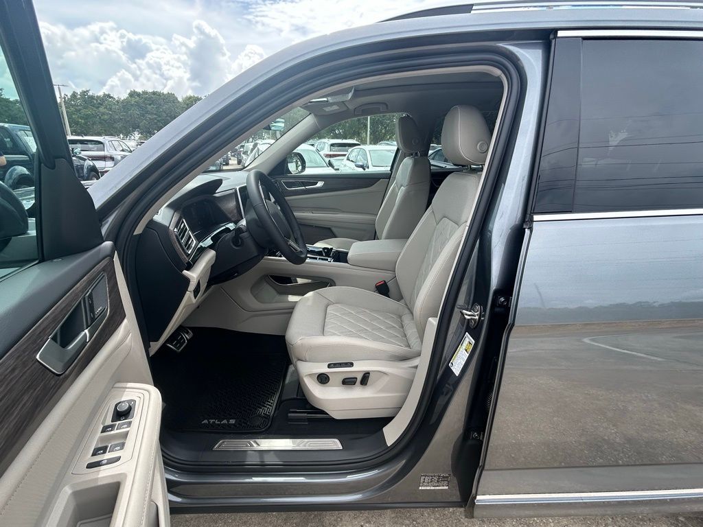 2025 Volkswagen Atlas 2.0T SEL Premium R-Line Tampa FL