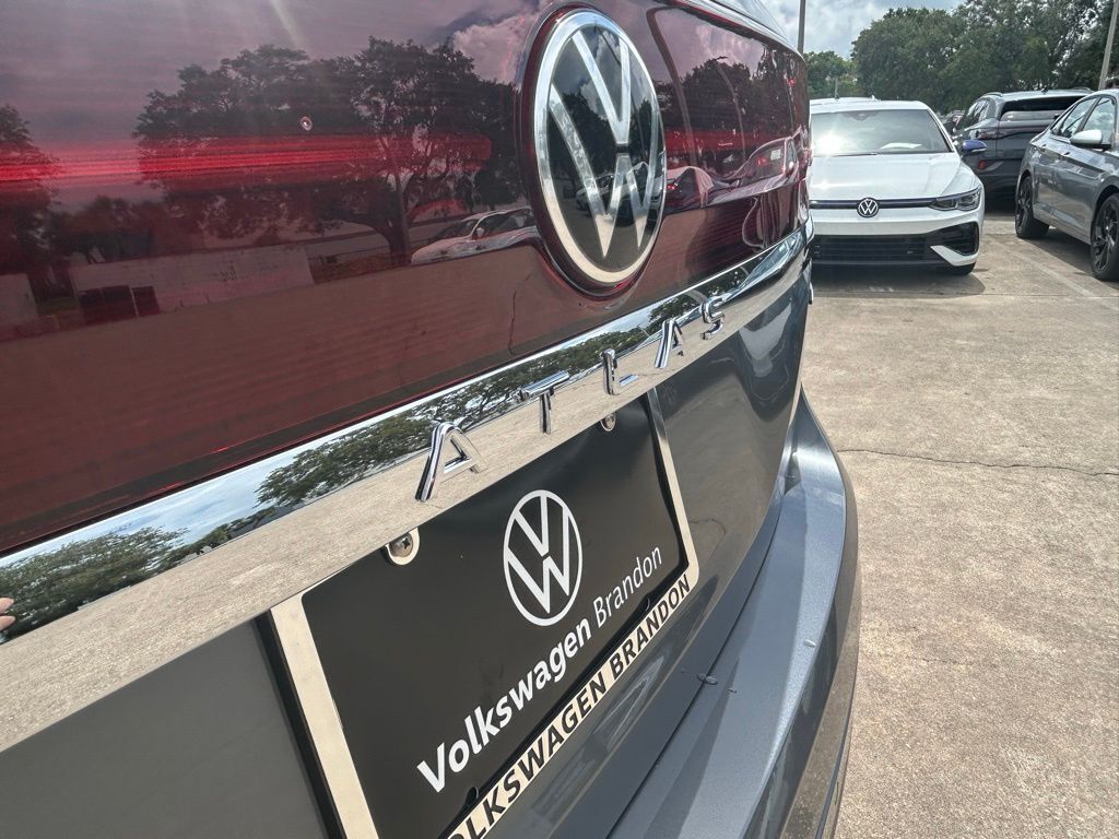 2025 Volkswagen Atlas 2.0T SEL Premium R-Line Tampa FL