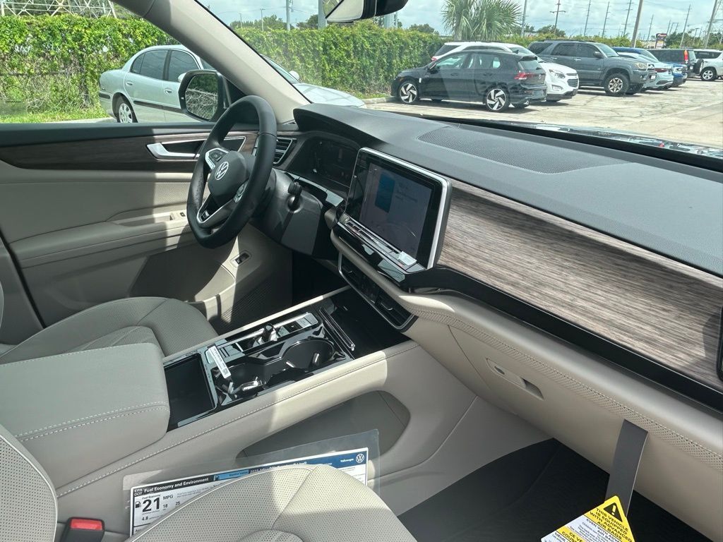 2025 Volkswagen Atlas 2.0T SEL Premium R-Line Tampa FL