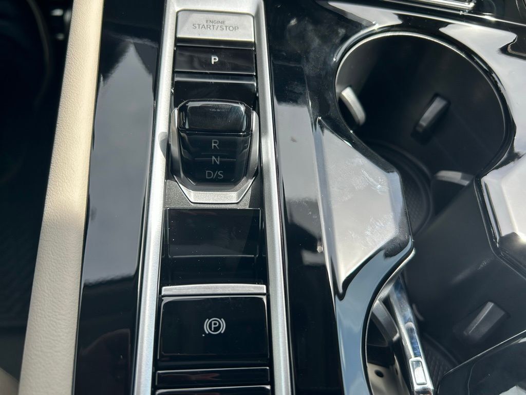 2025 Volkswagen Atlas 2.0T SEL Premium R-Line Tampa FL