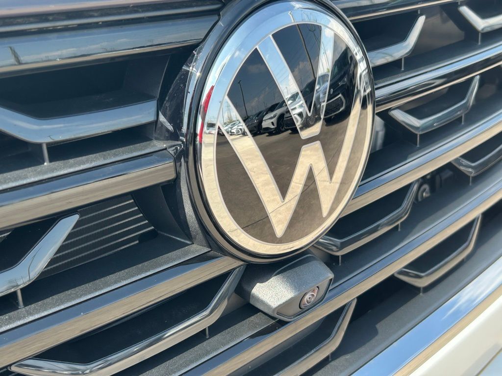 2025 Volkswagen Atlas 2.0T SEL Premium R-Line Tampa FL