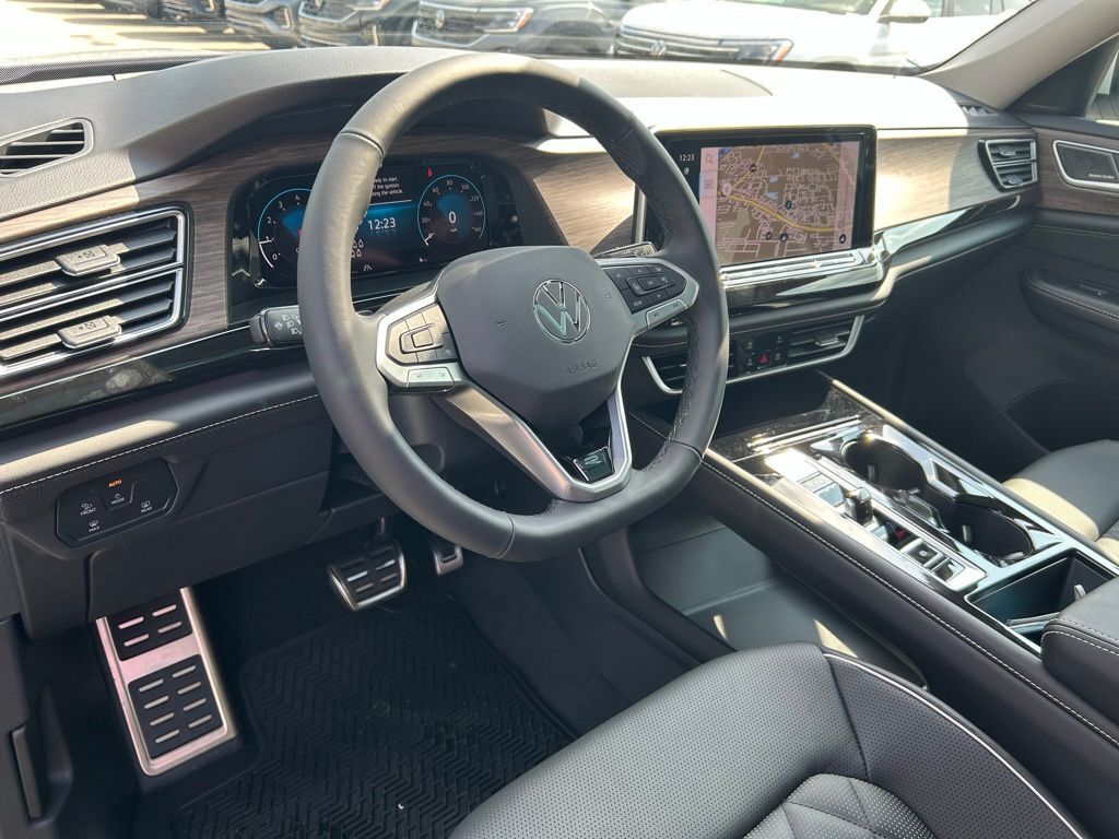 2025 Volkswagen Atlas 2.0T SEL Premium R-Line Tampa FL