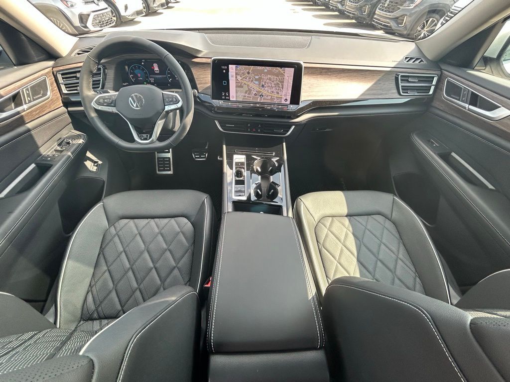 2025 Volkswagen Atlas 2.0T SEL Premium R-Line Tampa FL