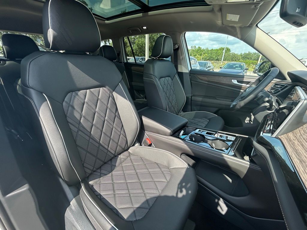 2025 Volkswagen Atlas 2.0T SEL Premium R-Line Tampa FL