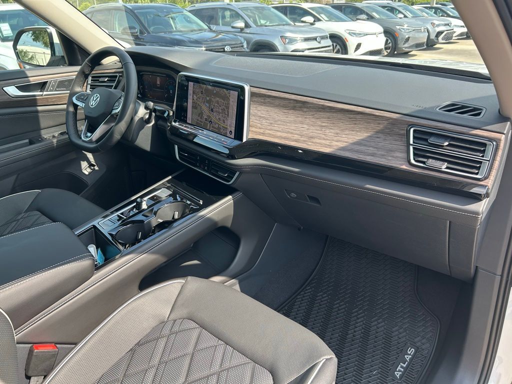 2025 Volkswagen Atlas 2.0T SEL Premium R-Line Tampa FL