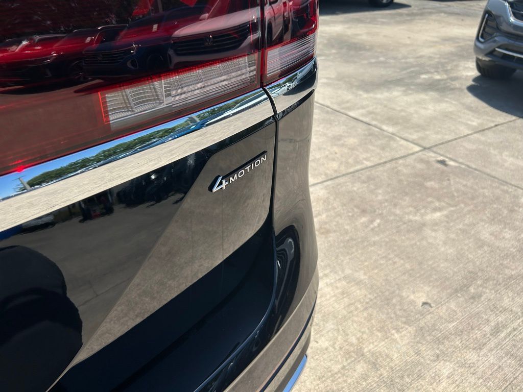 2025 Volkswagen Atlas 2.0T SEL Premium R-Line Tampa FL