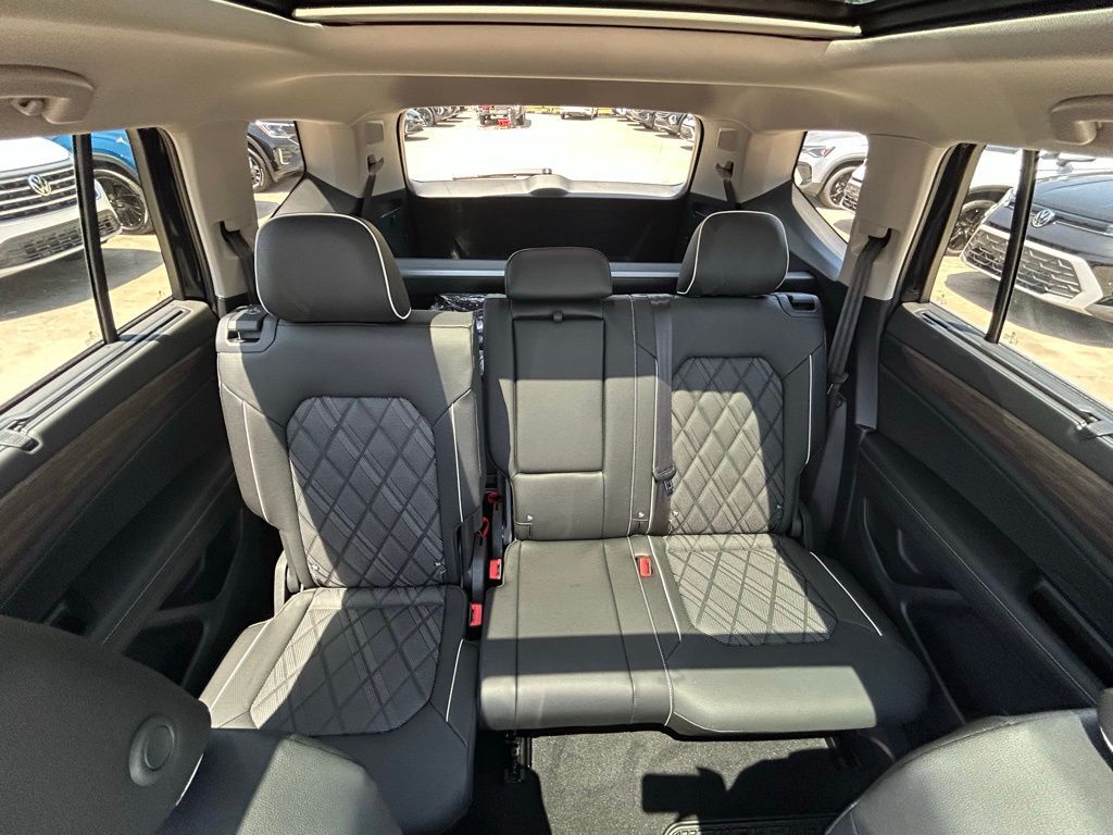 2025 Volkswagen Atlas 2.0T SEL Premium R-Line Tampa FL