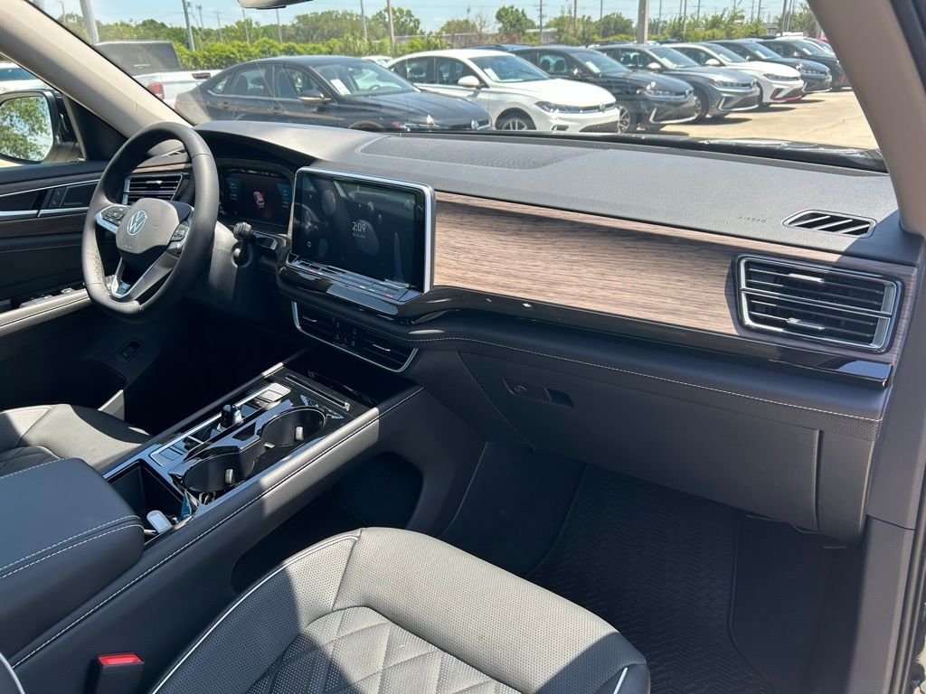 2025 Volkswagen Atlas 2.0T SEL Premium R-Line Tampa FL