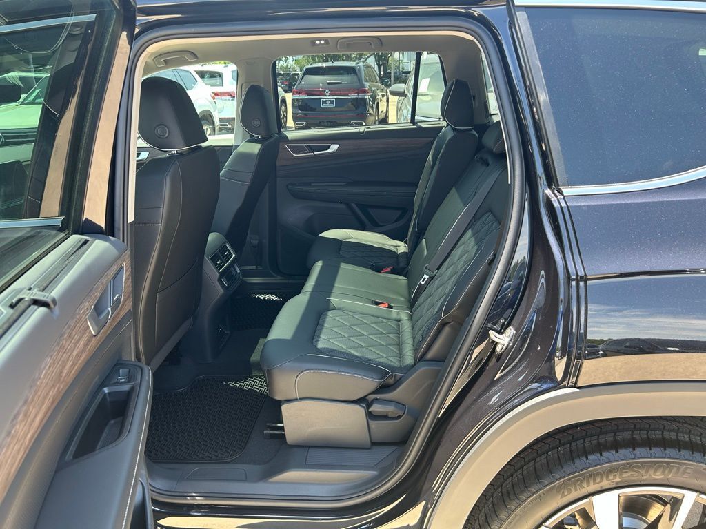 2025 Volkswagen Atlas 2.0T SEL Premium R-Line Tampa FL