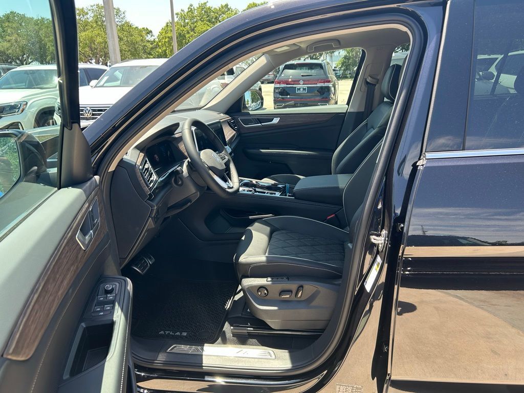 2025 Volkswagen Atlas 2.0T SEL Premium R-Line Tampa FL