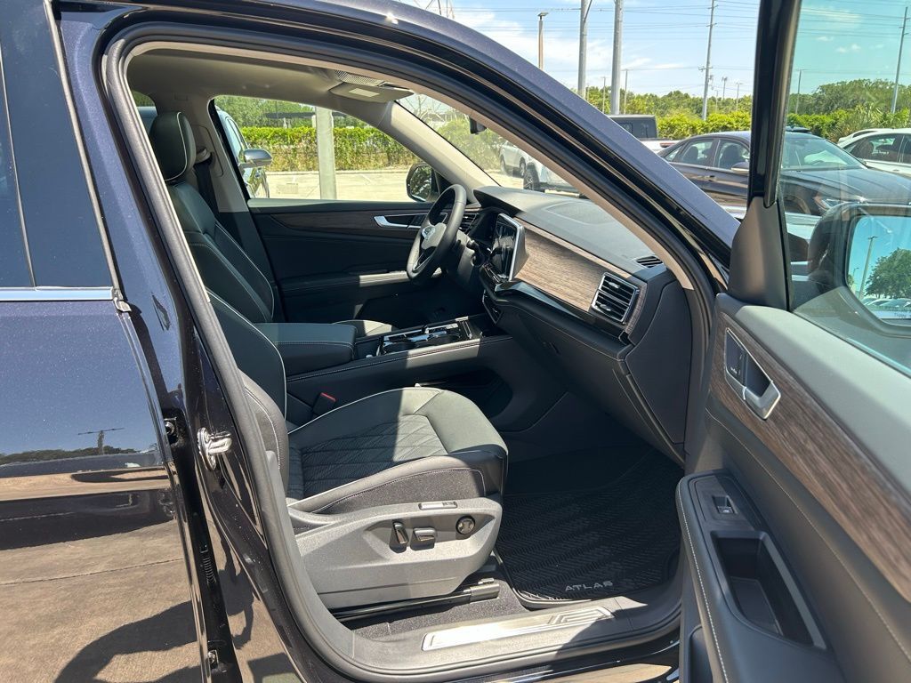 2025 Volkswagen Atlas 2.0T SEL Premium R-Line Tampa FL