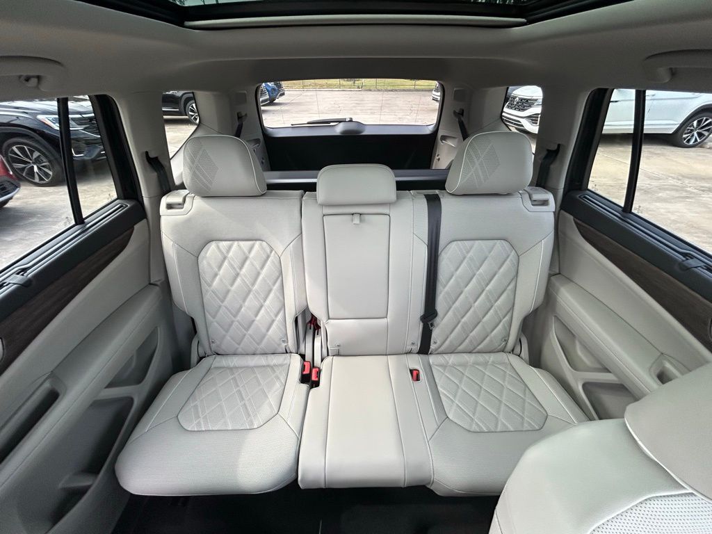 2025 Volkswagen Atlas 2.0T SEL Premium R-Line Tampa FL