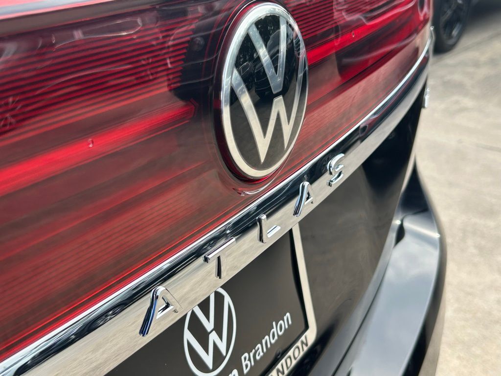 2025 Volkswagen Atlas 2.0T SEL Premium R-Line Tampa FL