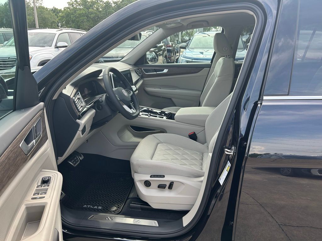 2025 Volkswagen Atlas 2.0T SEL Premium R-Line Tampa FL