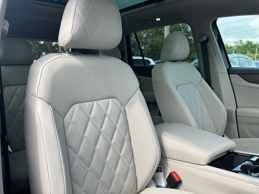 2025 Volkswagen Atlas 2.0T SEL Premium R-Line Tampa FL