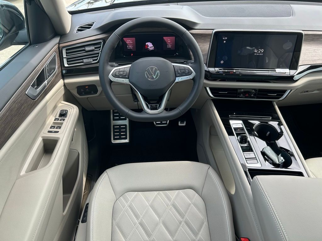 2025 Volkswagen Atlas 2.0T SEL Premium R-Line Tampa FL