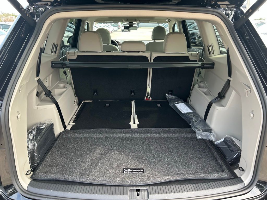 2025 Volkswagen Atlas 2.0T SEL Premium R-Line Tampa FL