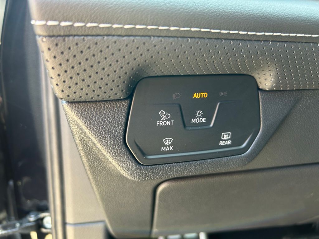 2025 Volkswagen Atlas 2.0T SEL Premium R-Line Tampa FL