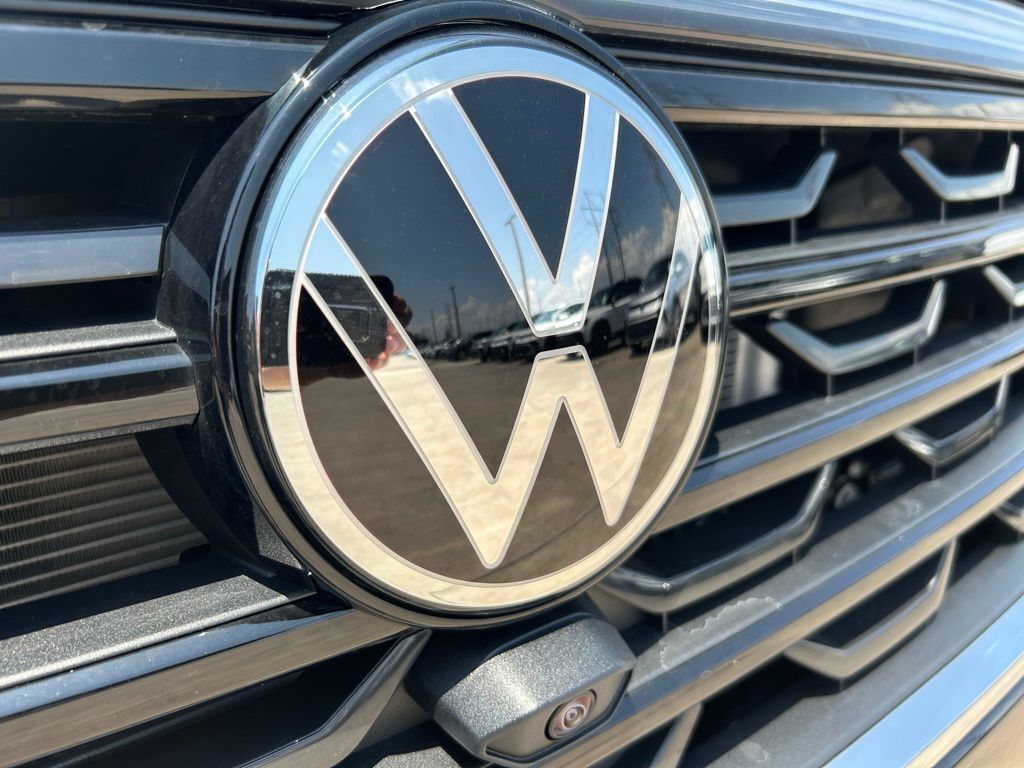 2025 Volkswagen Atlas 2.0T SEL Premium R-Line Tampa FL