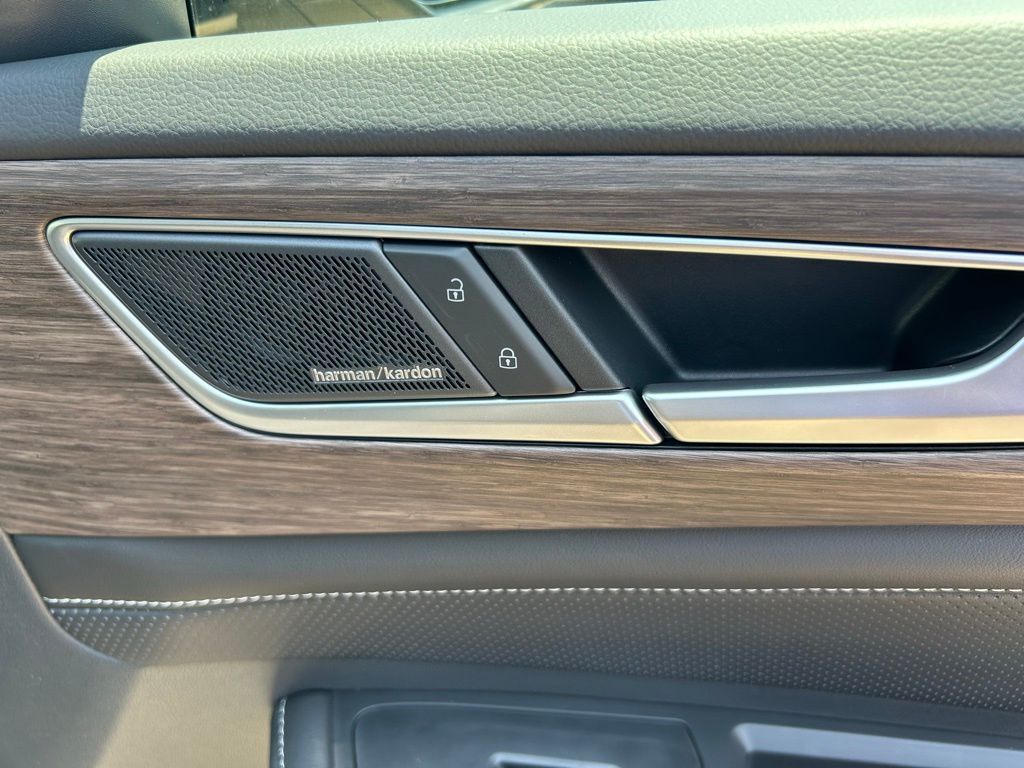 2025 Volkswagen Atlas 2.0T SEL Premium R-Line Tampa FL