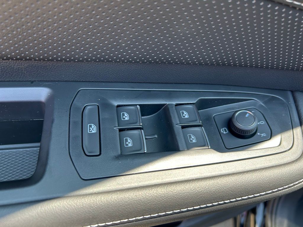 2025 Volkswagen Atlas 2.0T SEL Premium R-Line Tampa FL