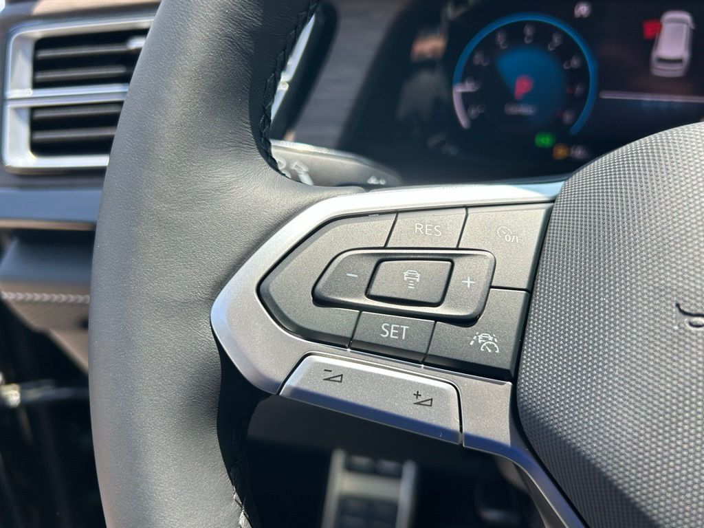 2025 Volkswagen Atlas 2.0T SEL Premium R-Line Tampa FL