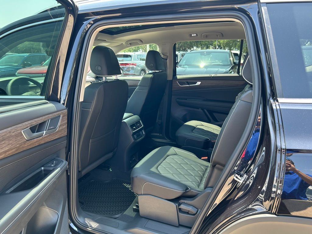 2025 Volkswagen Atlas 2.0T SEL Premium R-Line Tampa FL