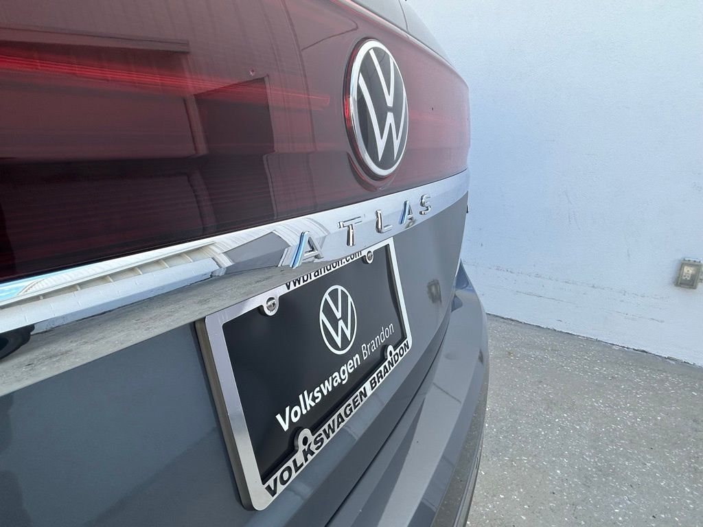 2025 Volkswagen Atlas 2.0T SEL Premium R-Line Tampa FL