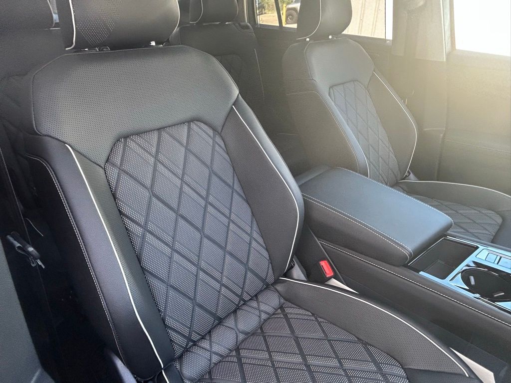 2025 Volkswagen Atlas 2.0T SEL Premium R-Line Tampa FL