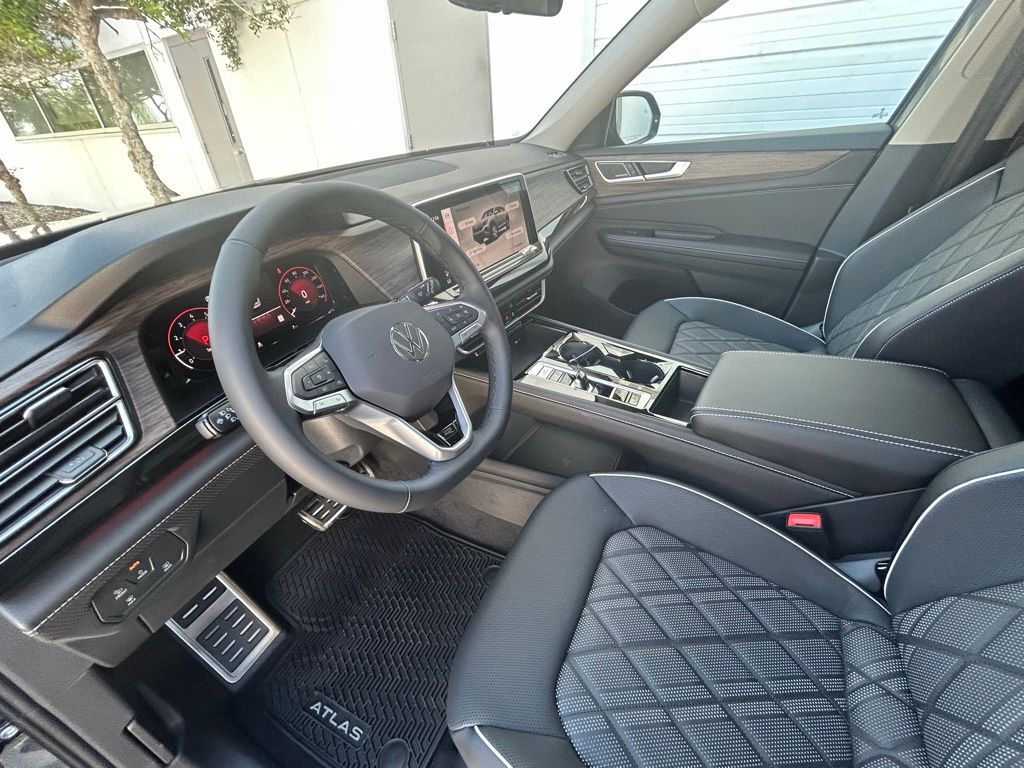 2025 Volkswagen Atlas 2.0T SEL Premium R-Line Tampa FL