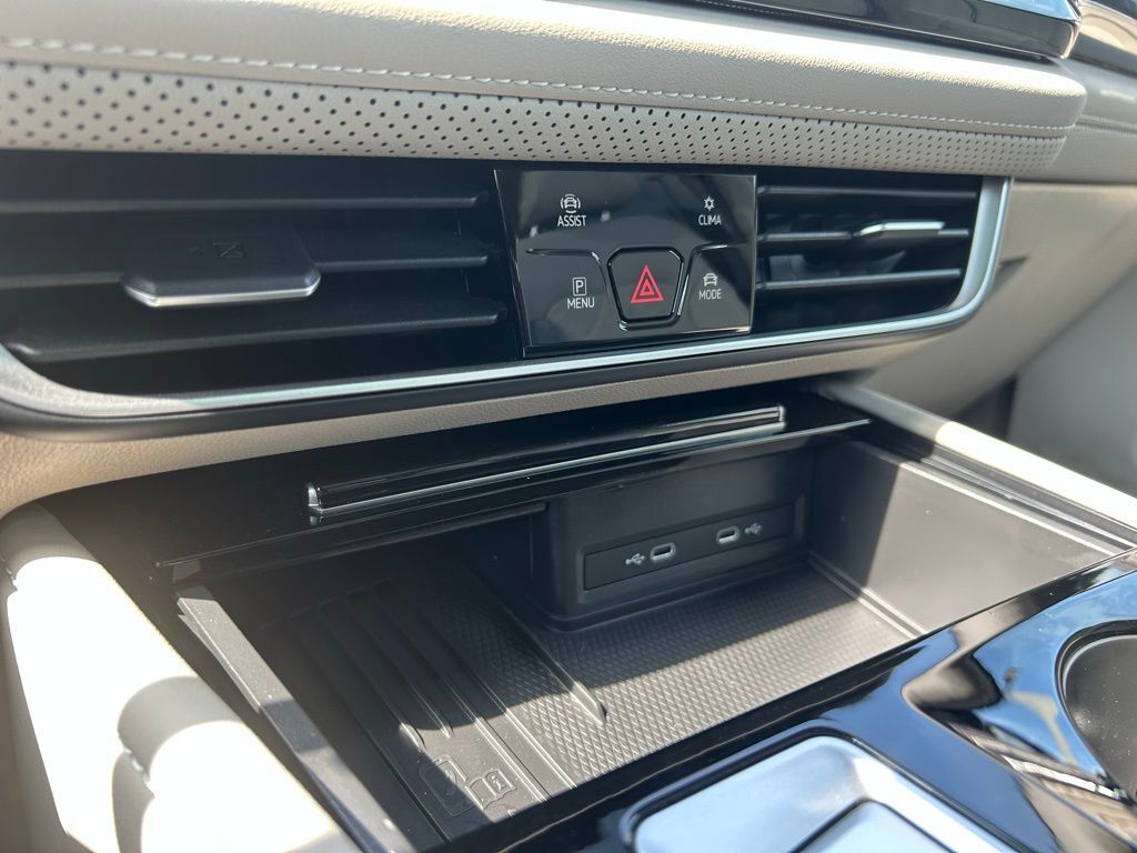 2025 Volkswagen Atlas 2.0T SEL Premium R-Line Tampa FL