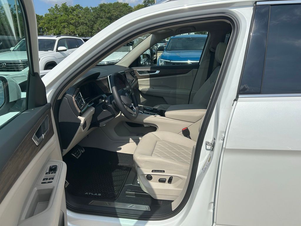 2025 Volkswagen Atlas 2.0T SEL Premium R-Line Tampa FL