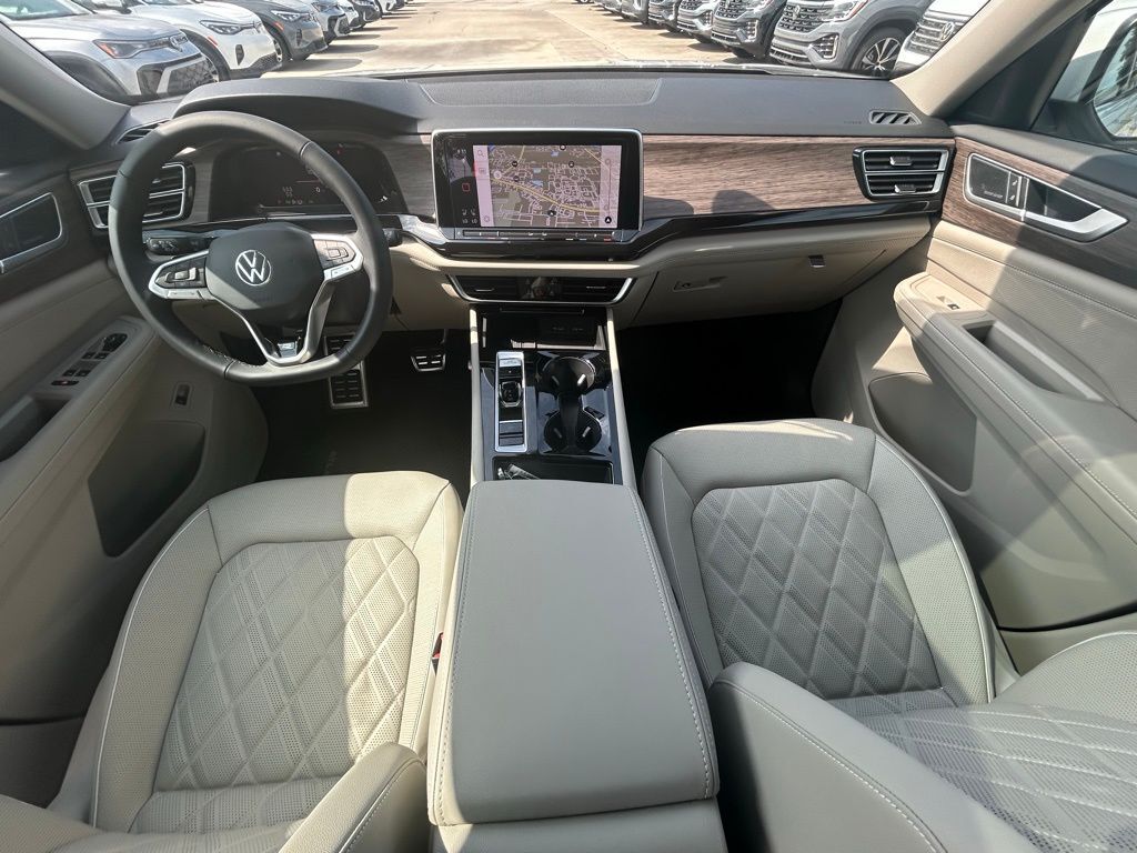 2025 Volkswagen Atlas 2.0T SEL Premium R-Line Tampa FL